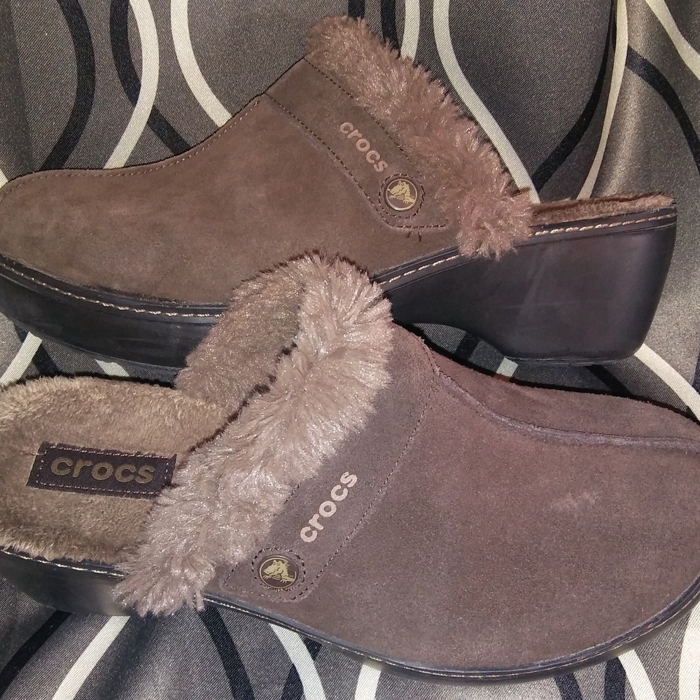 EUC!! Crocs 11602 Brown Clogs/Slides Size 11 Women